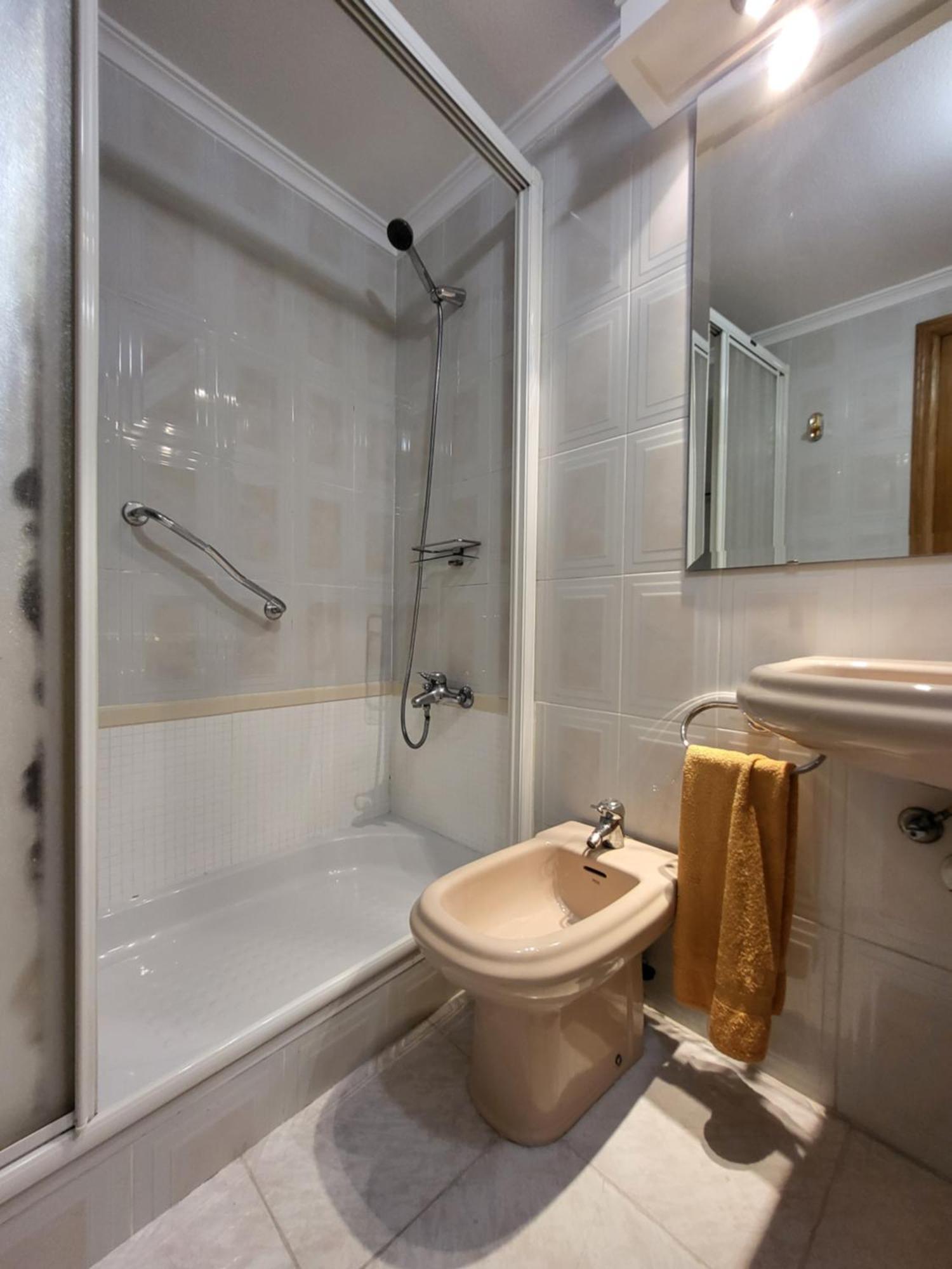 Amistosa, Habitacion Con Balcon, Alicante, Playa, Centro, Rambla, Mercado Apartment Ngoại thất bức ảnh